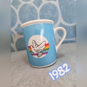 Vintage ceramic 1982 dove and rainbow Mug cup
